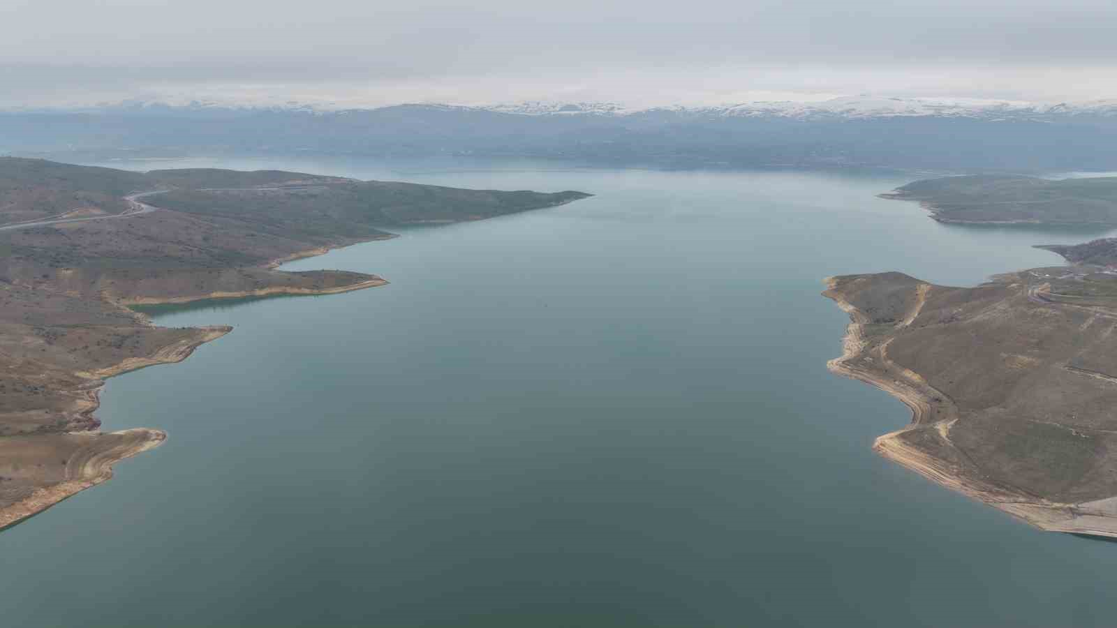 Muş’ta baraj doluluk oranı yüzde 90’ı aştı
Muş’ta baraj doluluk oranı yüzde 90’ı aştı