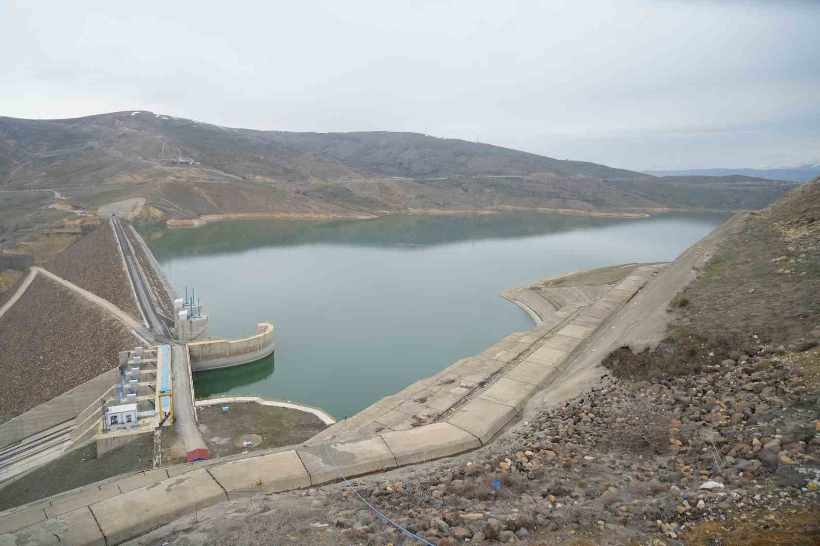 Muş’ta baraj doluluk oranı yüzde 90’ı aştı
Muş’ta baraj doluluk oranı yüzde 90’ı aştı