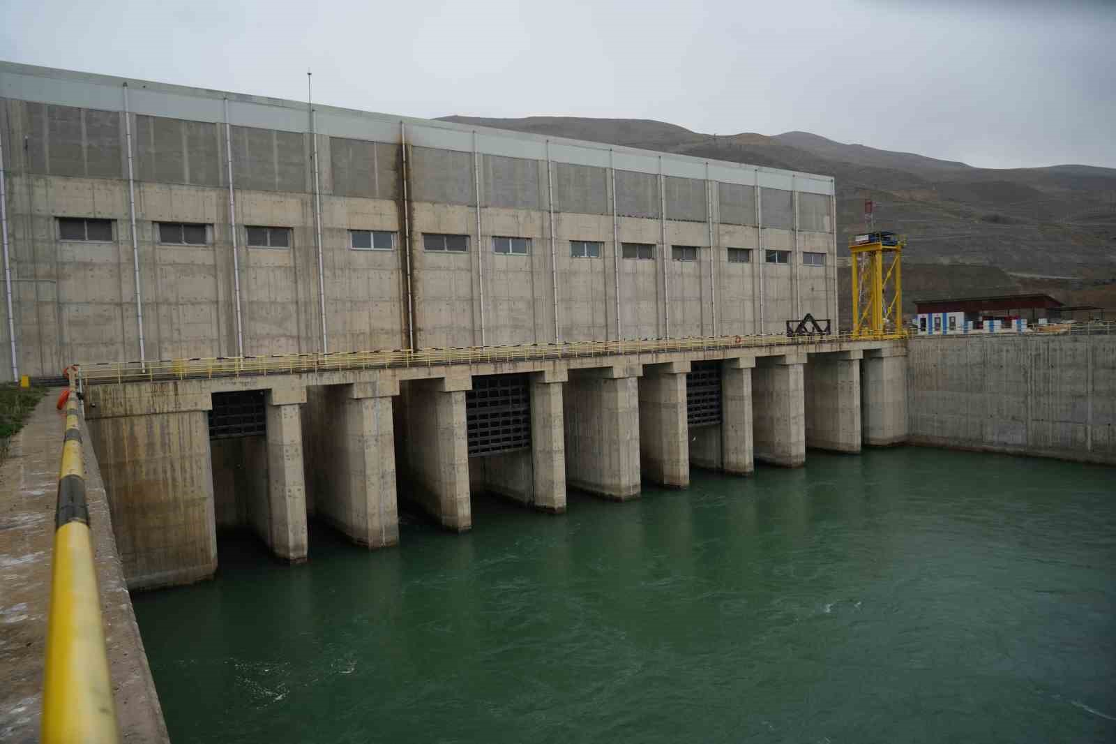 Muş’ta baraj doluluk oranı yüzde 90’ı aştı
Muş’ta baraj doluluk oranı yüzde 90’ı aştı