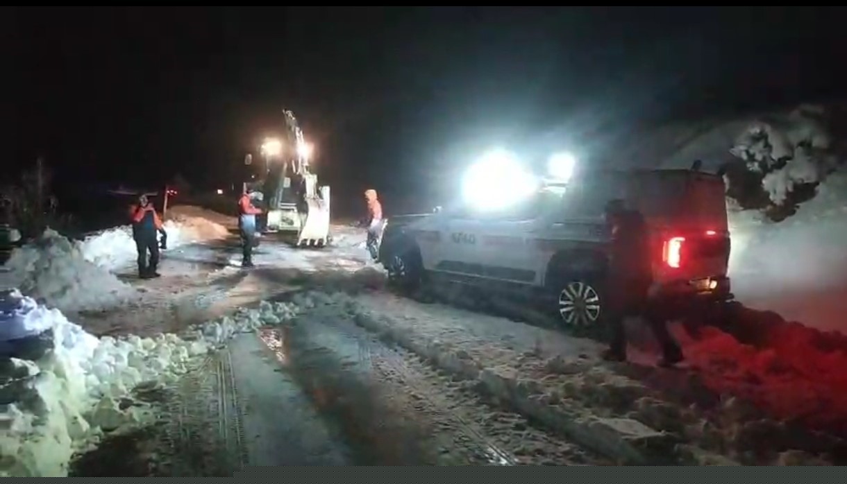 Muş’ta fırtınada mahsur kalan AFAD ekipleri kurtarıldı
