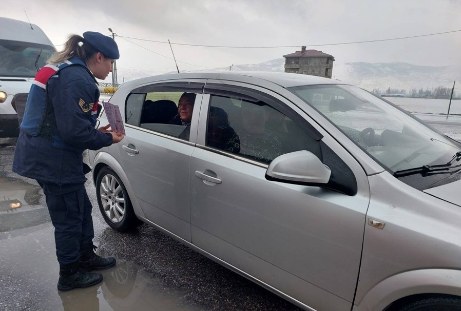 Muş’ta kadınlara KADES anlatıldı
