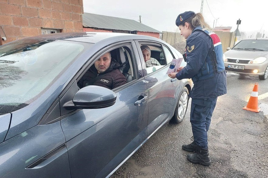 Muş’ta kadınlara KADES anlatıldı

