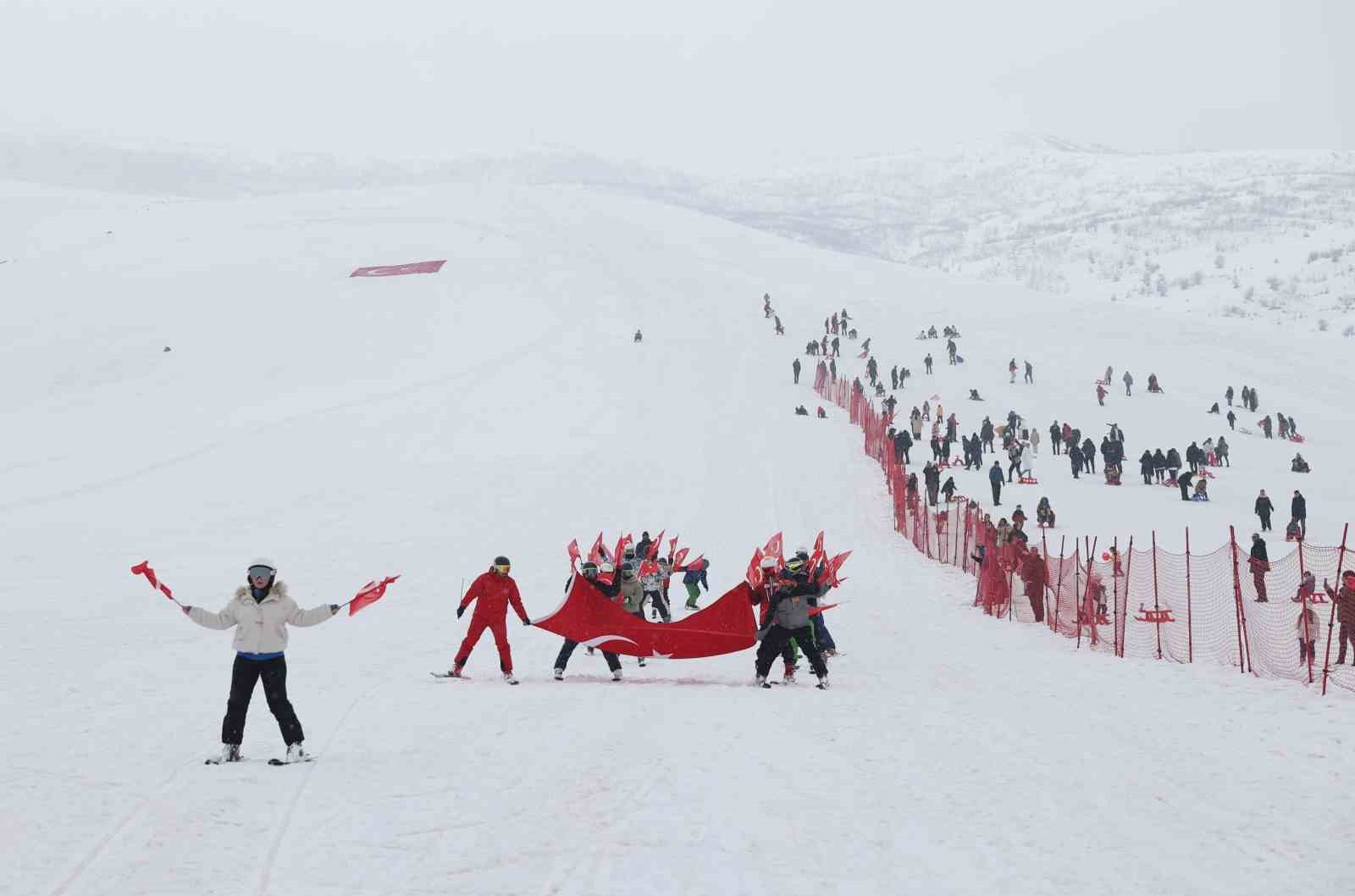 Muş’ta "Kar Festivali" renkli görüntülere sahne oldu
