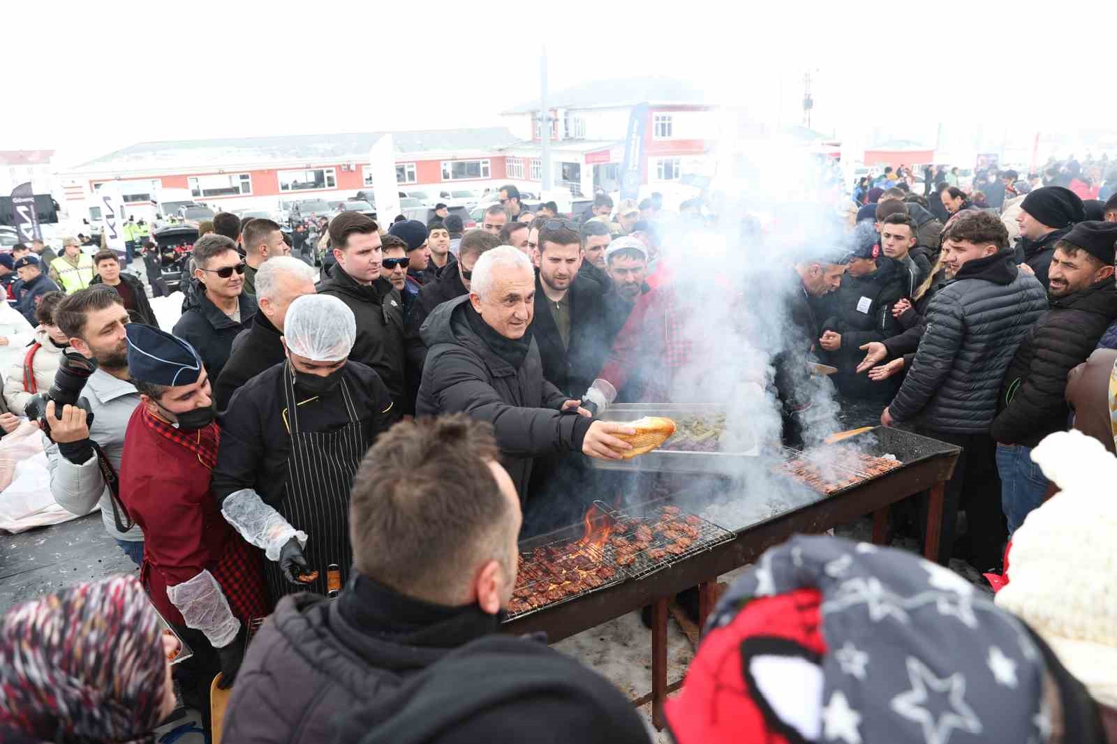 Muş’ta "Kar Festivali" renkli görüntülere sahne oldu
