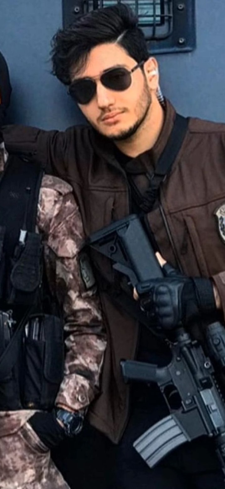 Mustafa Türkay Sonel’in uzun namlulu silahlarla çektiği fotoğraflar ortaya çıktı
