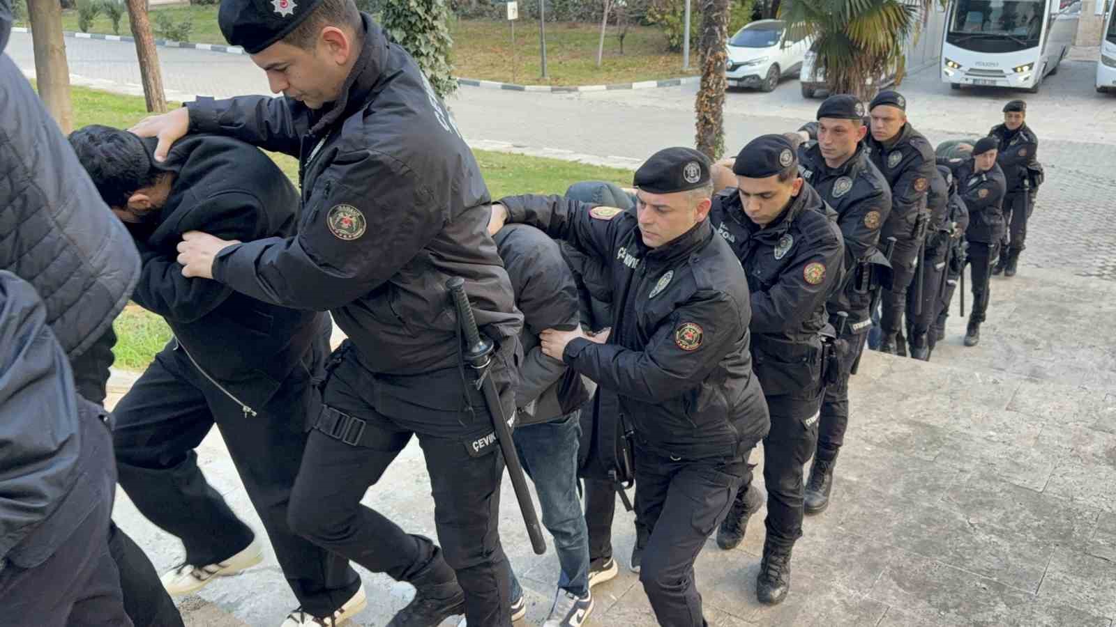 Müstehcenlik operasyonunda 17 kişi daha adliyeye sevk edildi
