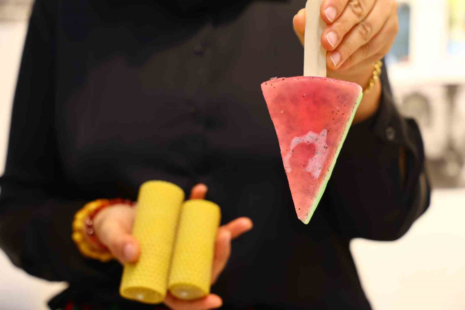 Mutfağında 3 çeşitle başladı, 100 çeşitle dükkan açtı
