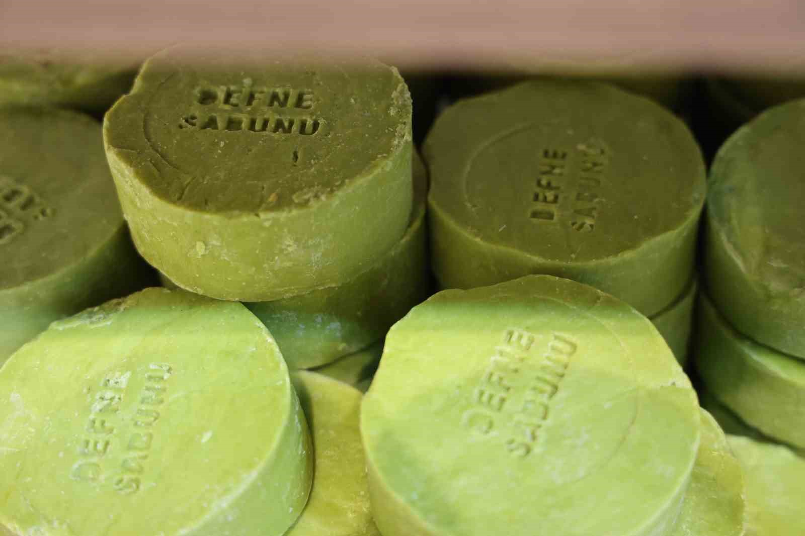 Mutfağında 3 çeşitle başladı, 100 çeşitle dükkan açtı
