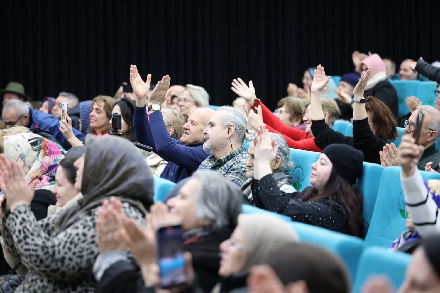 Müzeyyen Senar Osmangazi’de şarkılarla anıldı
