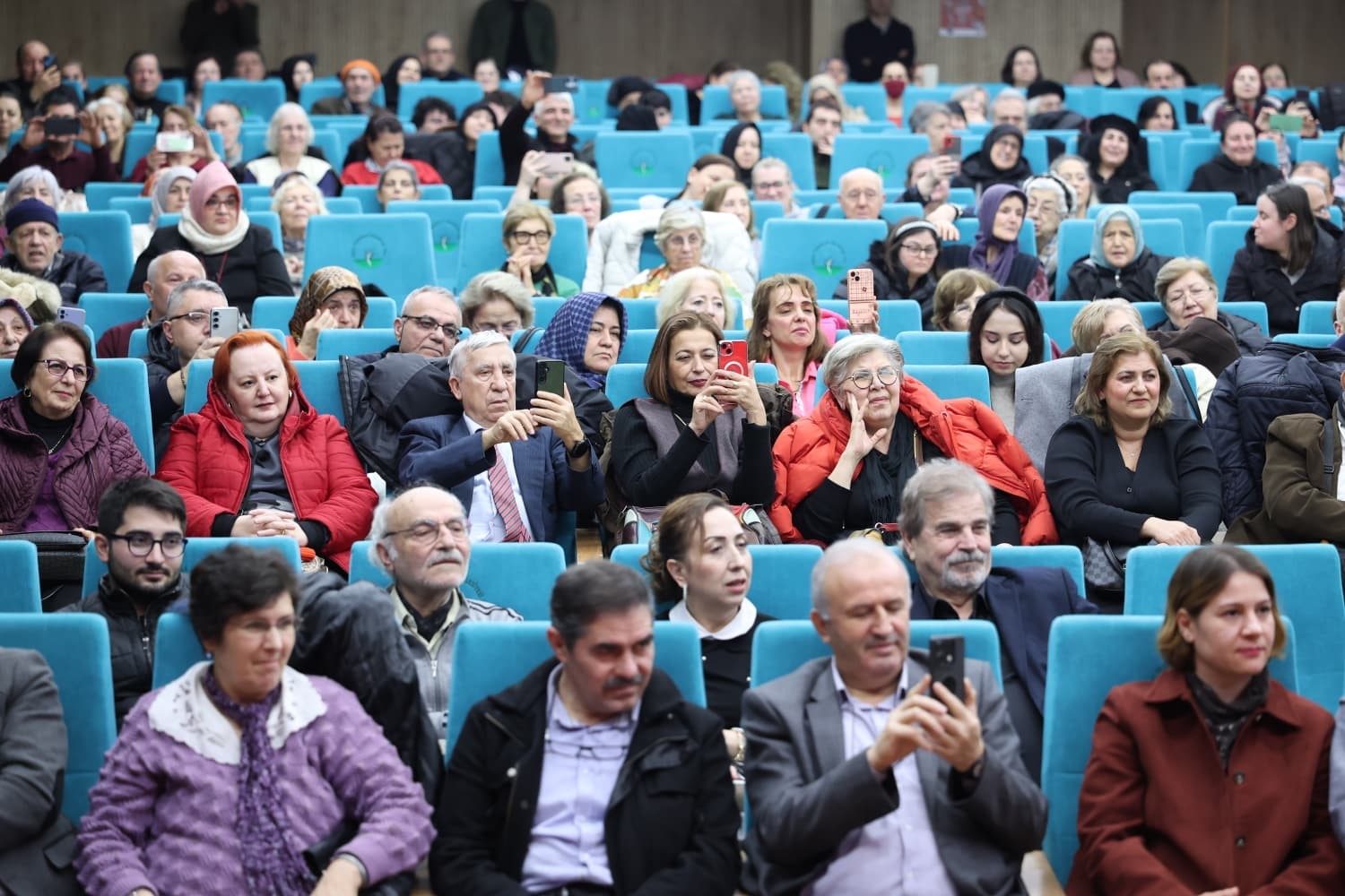 Müzeyyen Senar Osmangazi’de şarkılarla anıldı
