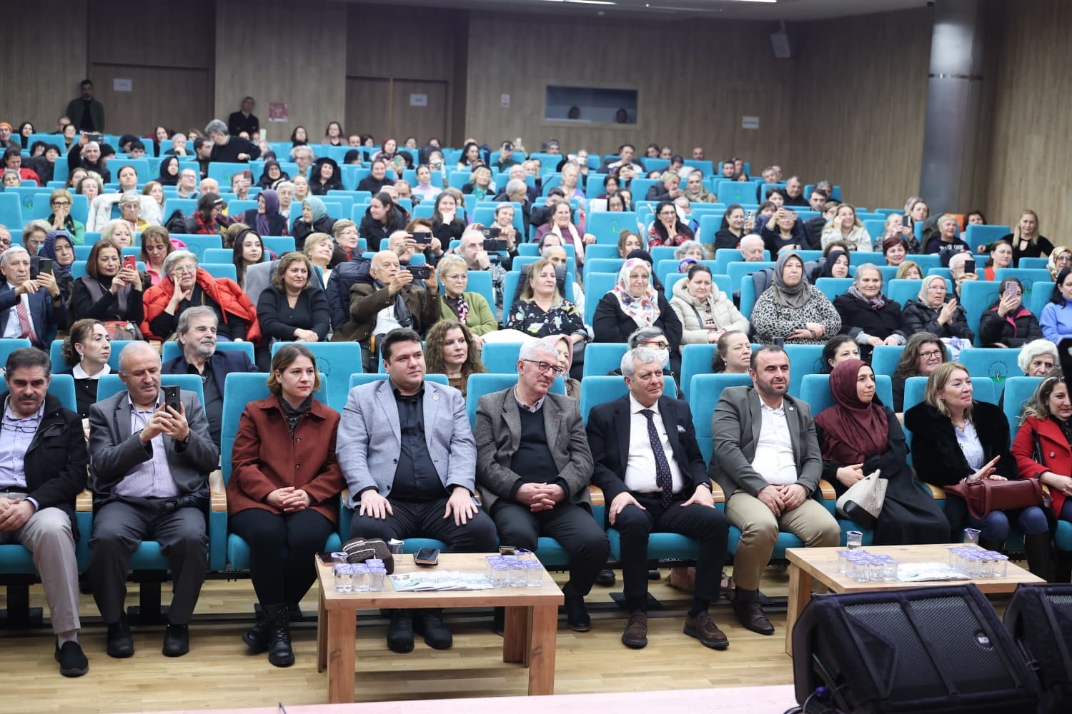 Müzeyyen Senar Osmangazi’de şarkılarla anıldı
