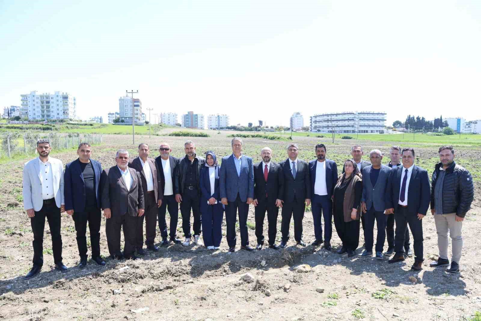 Nacar, Karataş’ta sağlık tesislerini inceledi
