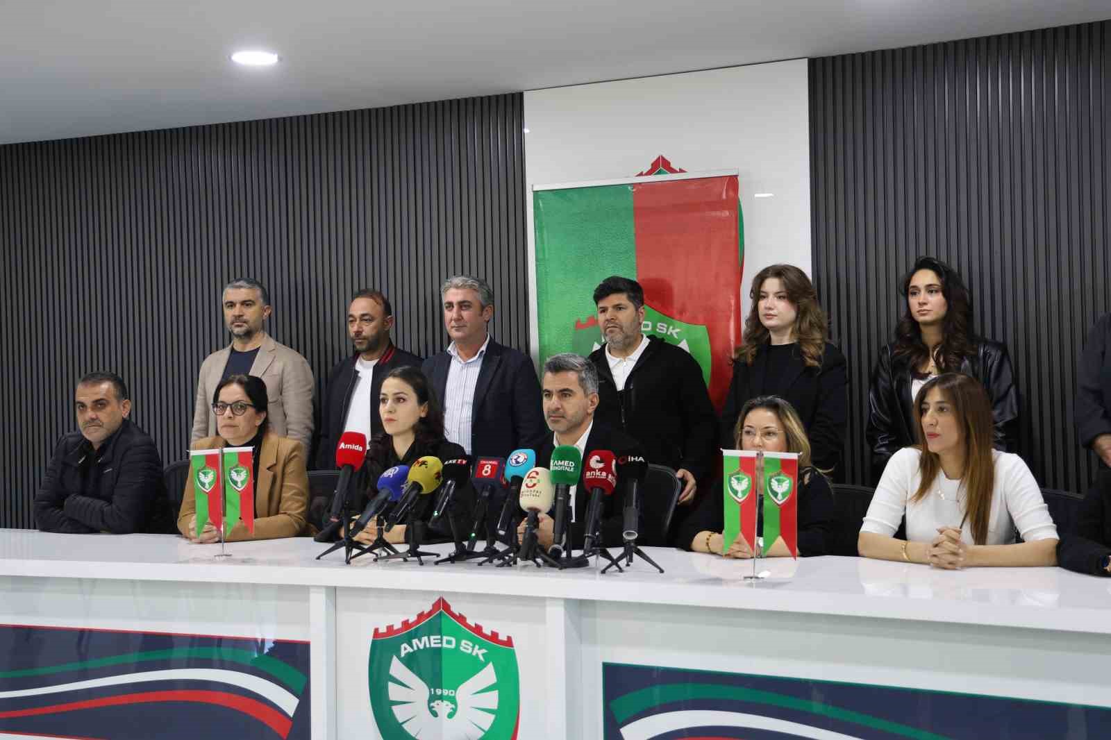 Nahit Eren: "Amedspor, suskun kalmayacak"
Nahit Eren: "Amedspor, suskun kalmayacak"