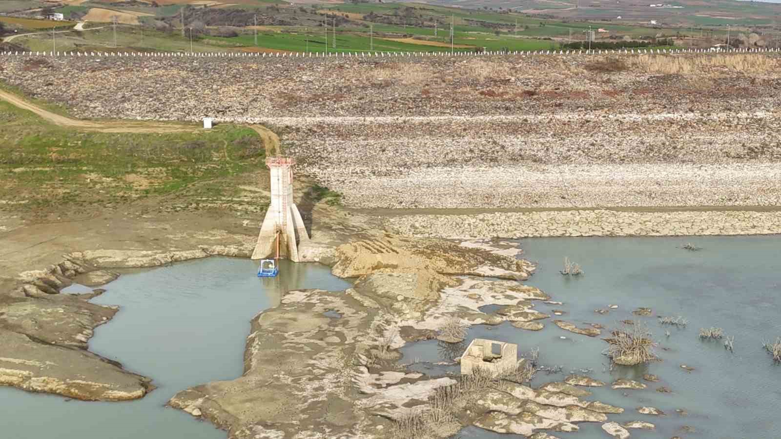 Naip barajı bitti : Tekirdağ susuzluğun eşiğinde
