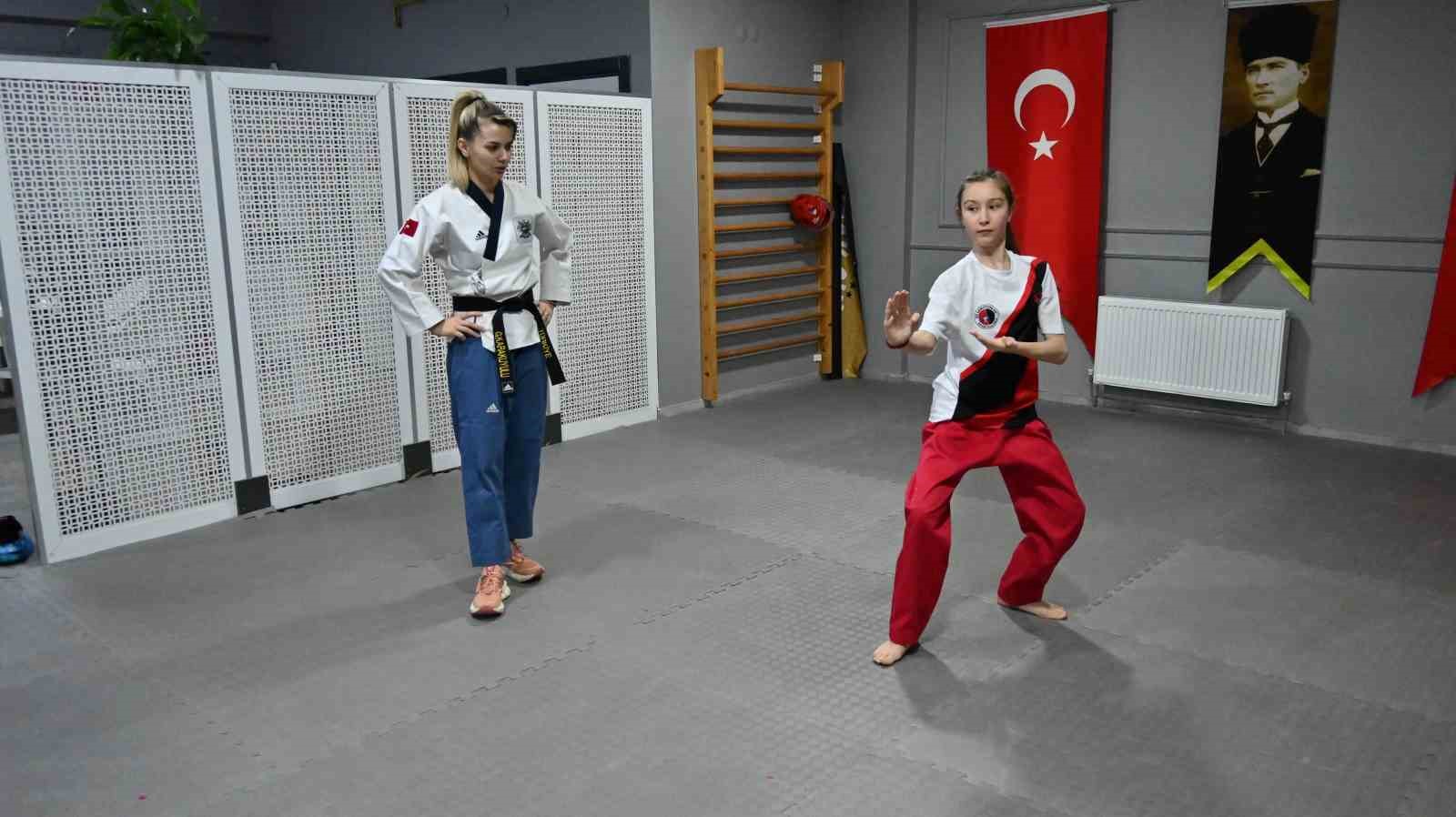 Namağlup taekwondocu 20’nci, öğrencileri de ilk şampiyonluğunu kazandı
Namağlup taekwondocu 20’nci, öğrencileri de ilk şampiyonluğunu kazandı