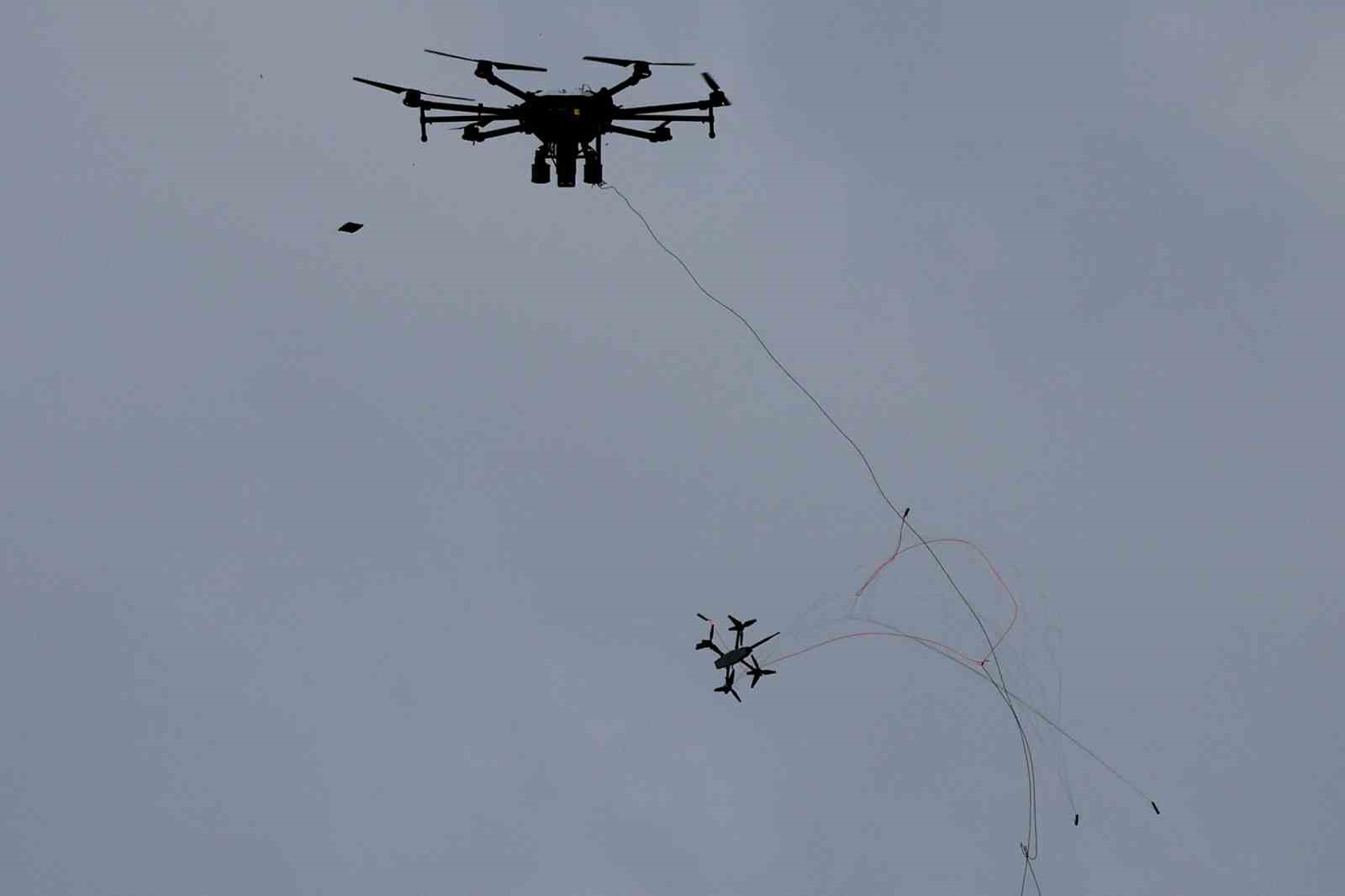 NATO’nun doğu kanadına Rusya’ya karşı robotik koruma kalkanı
NATO’nun doğu kanadına Rusya’ya karşı robotik koruma kalkanı