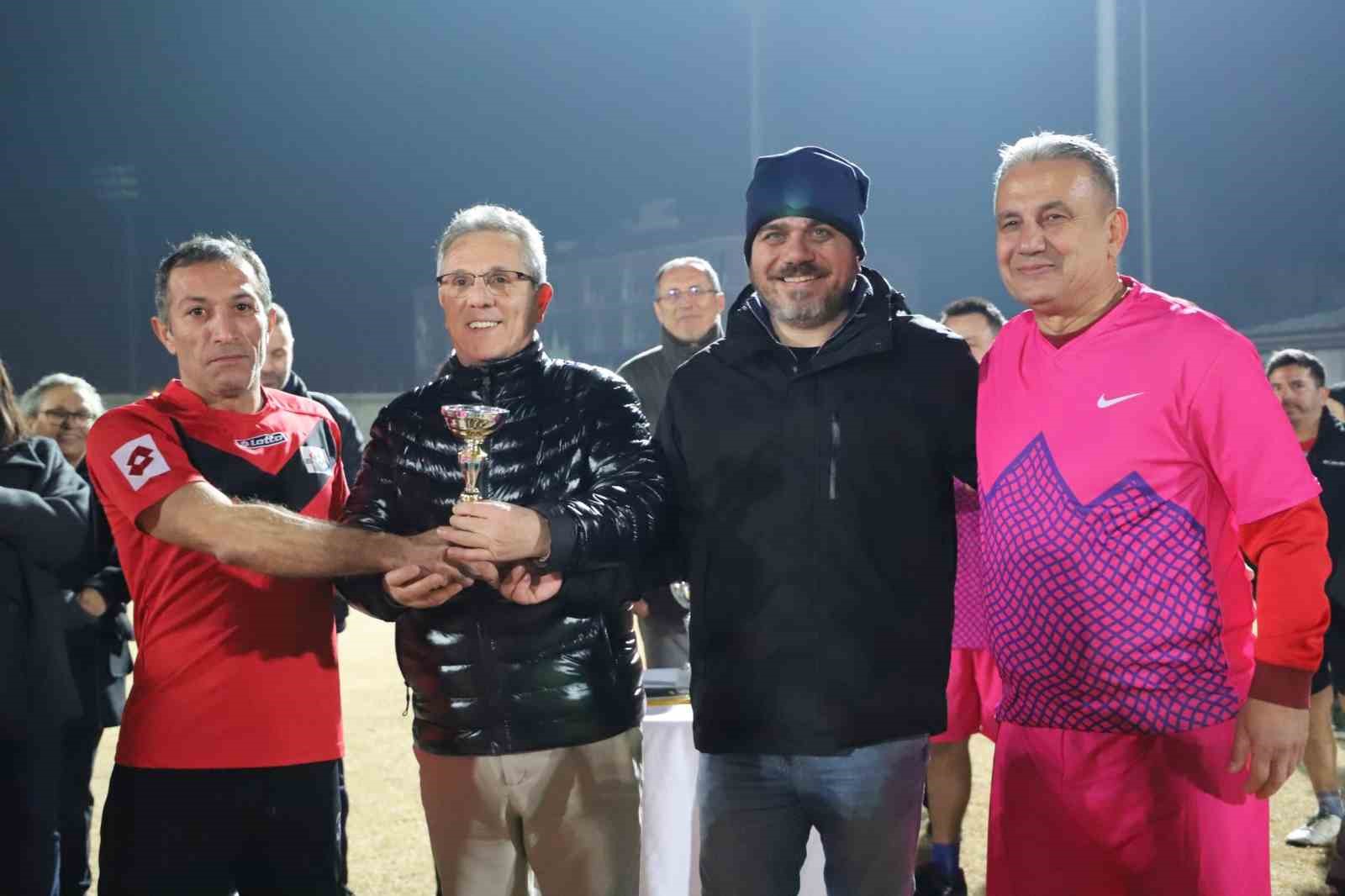 Nazilli Belediyesi Futbol Turnuvası’nda Şampiyon Özel Kalem Müdürlüğü oldu
