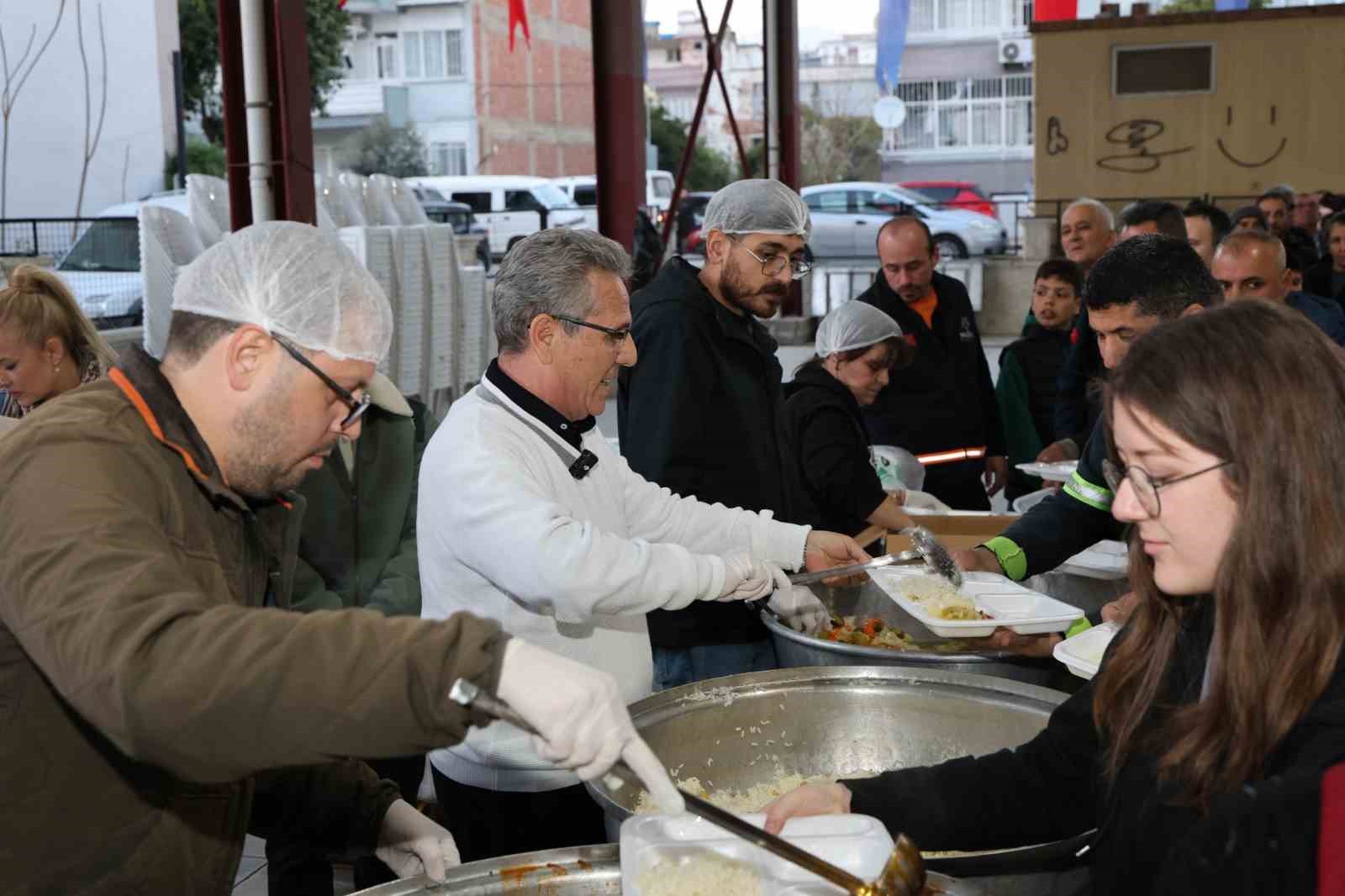 Nazilli Belediyesi Turan Mahallesi’nde gönül sofrası kurdu
