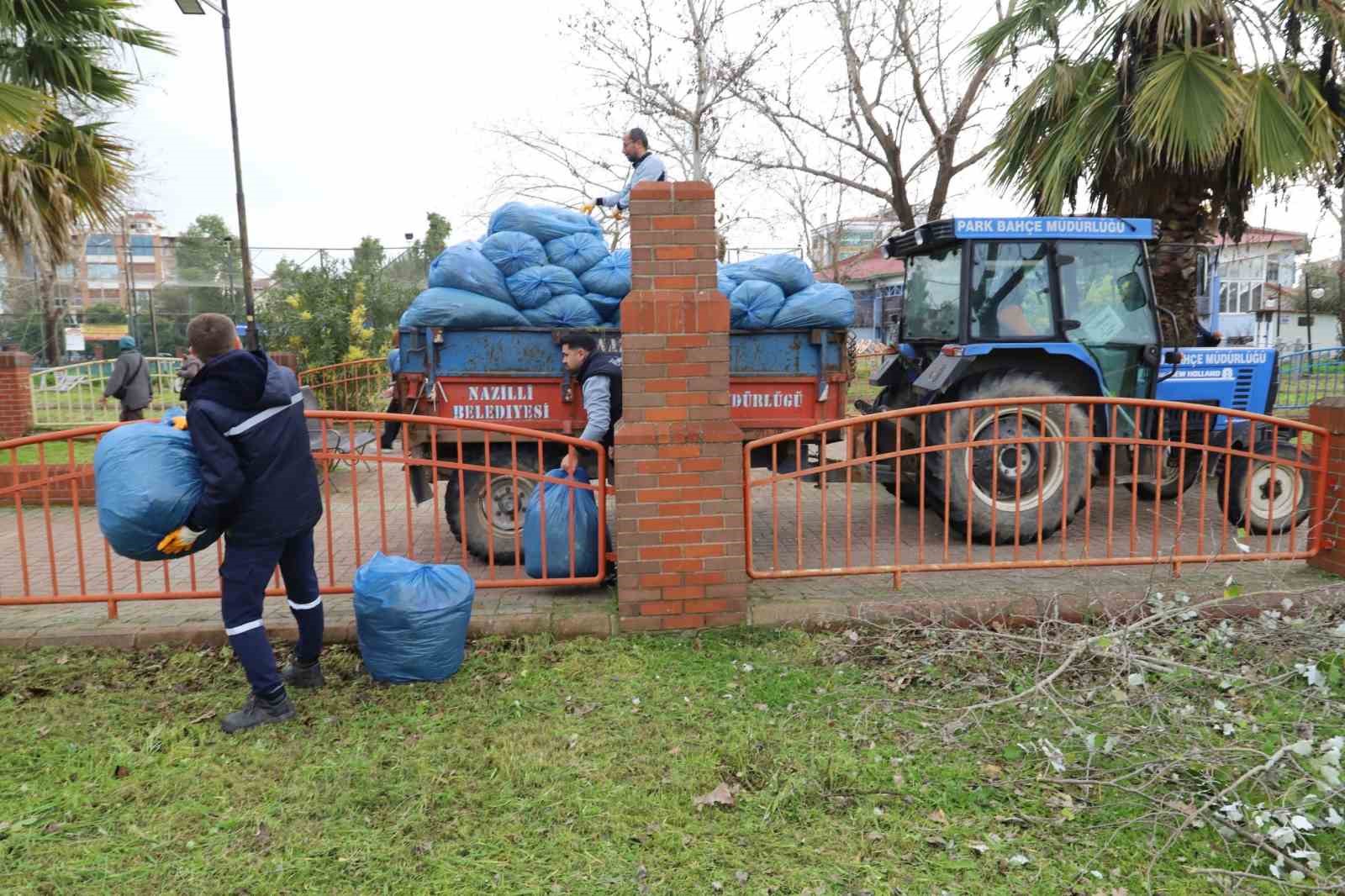 Nazilli Belediyesi yürüyüş yollarını bakıma aldı
