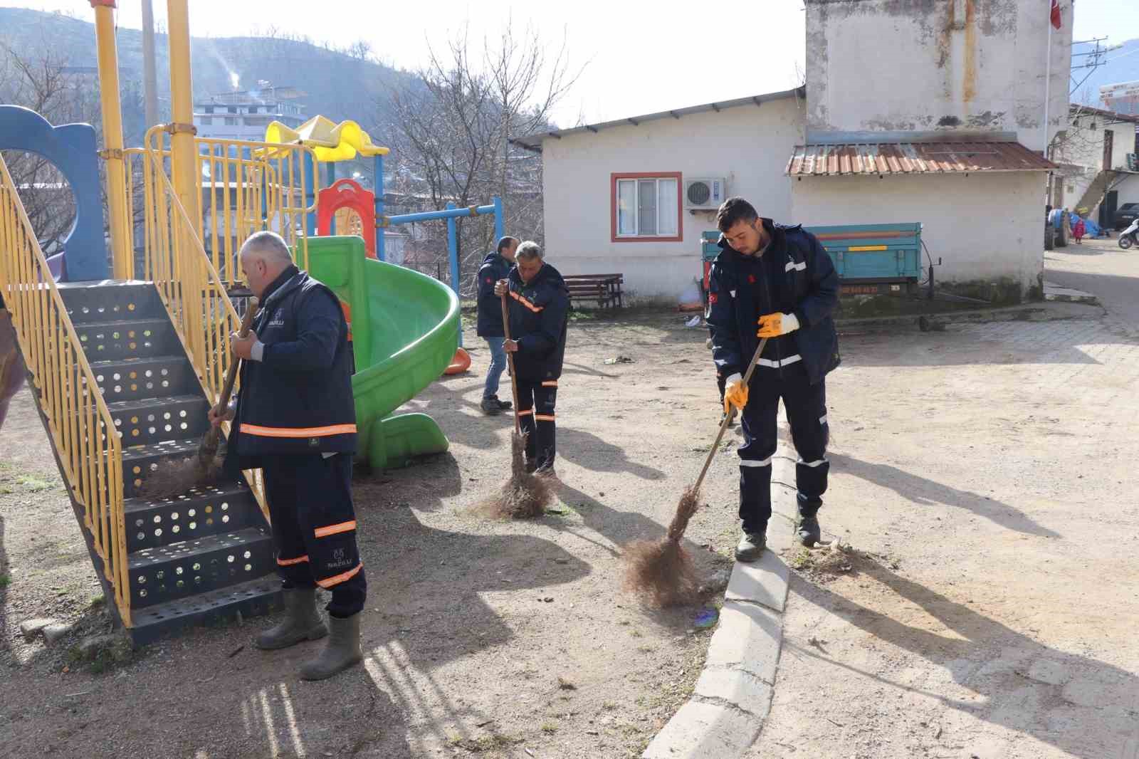 Nazilli Belediyesi’nden 82 mahallede bayram temizliği
