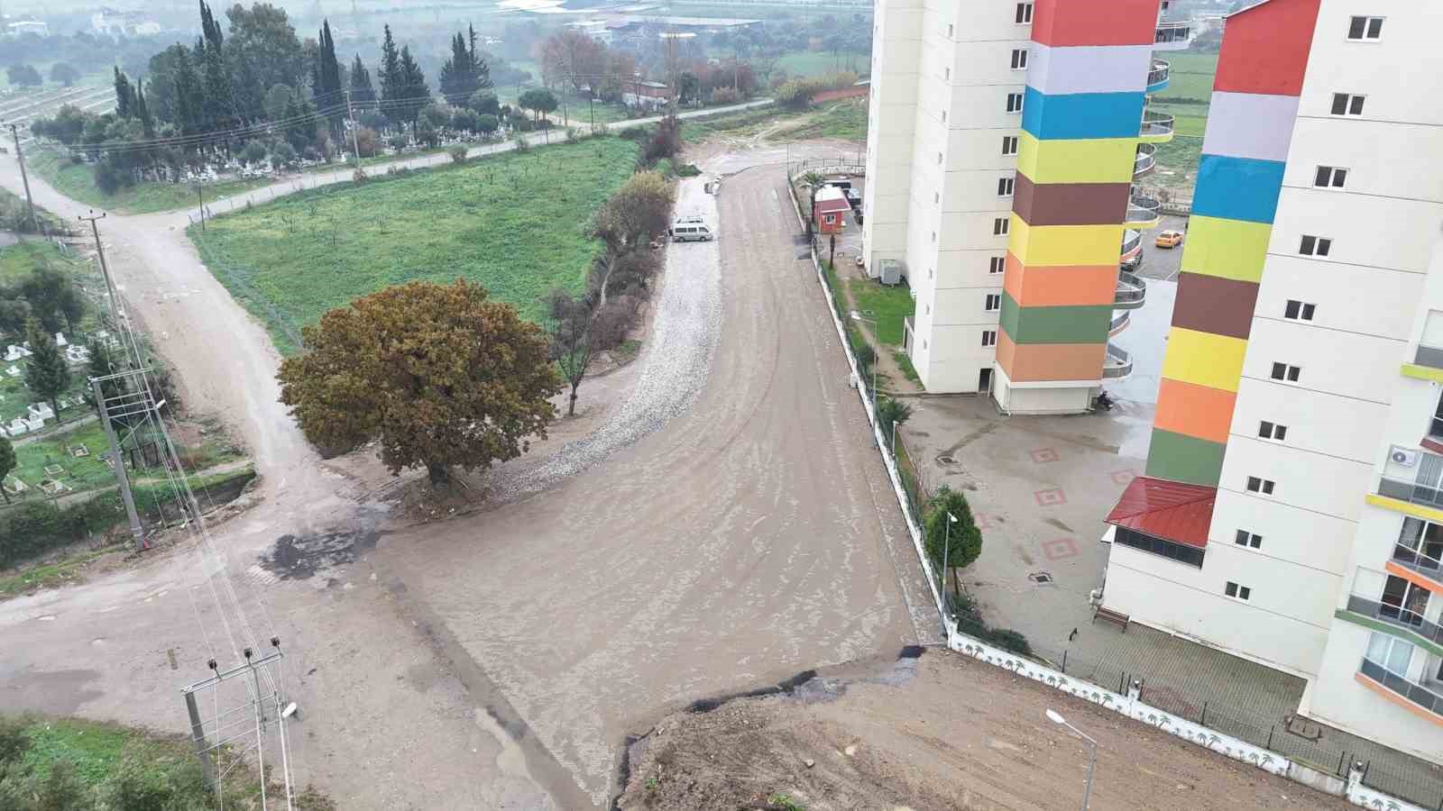 Nazilli Belediyesi’nden Yeşil Mahalle’ye 5 bin metrekarelik yol yatırımı
