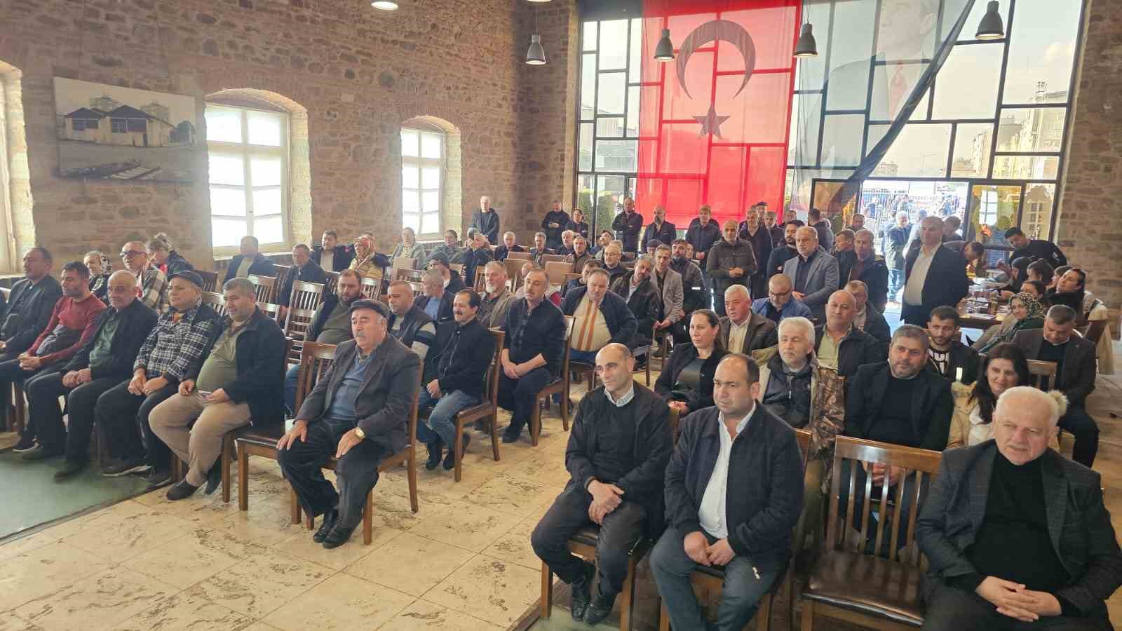 Nazilli Kahveciler Odası’nda Şenkal güven tazeledi
Nazilli Kahveciler Odası’nda Şenkal güven tazeledi