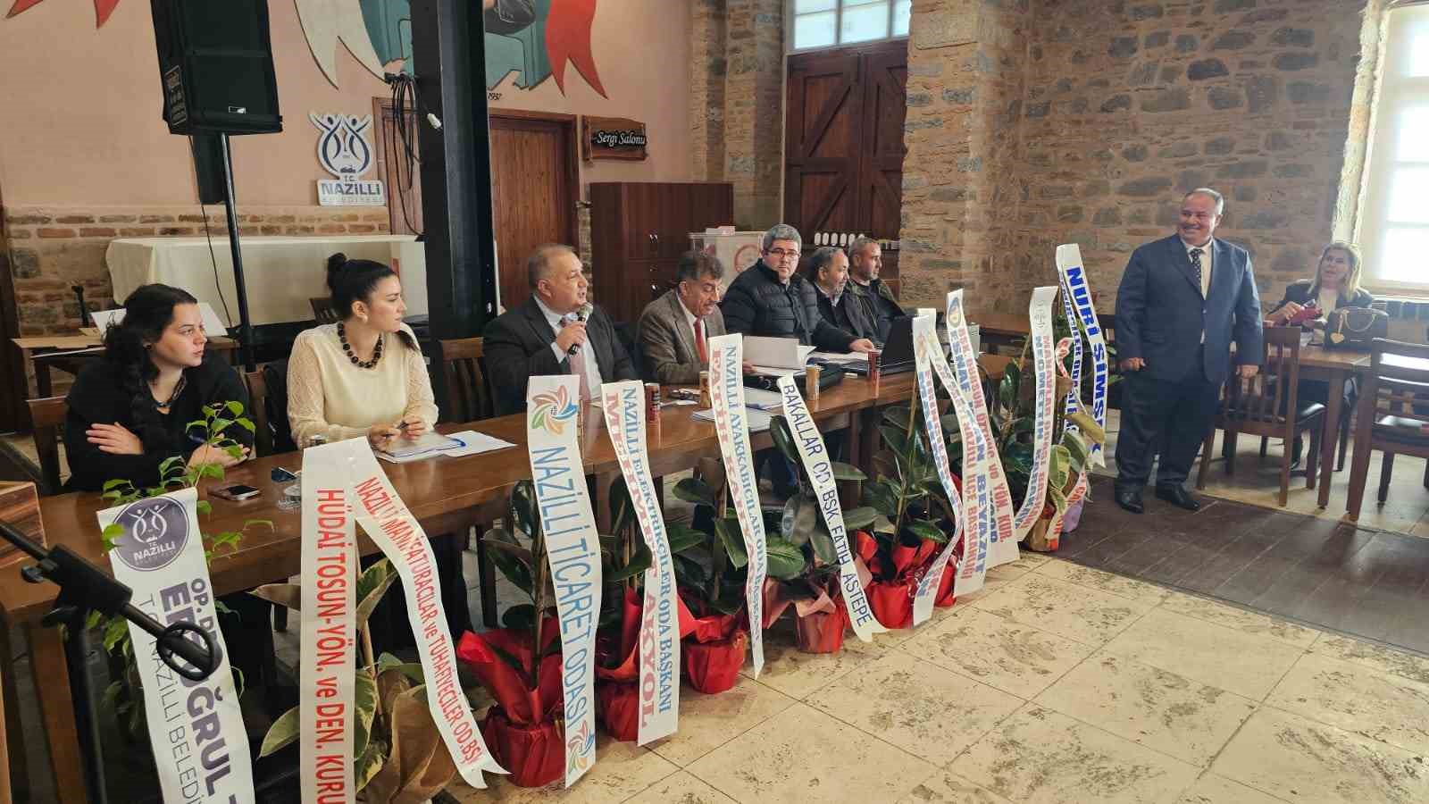 Nazilli Kahveciler Odası’nda Şenkal güven tazeledi
Nazilli Kahveciler Odası’nda Şenkal güven tazeledi