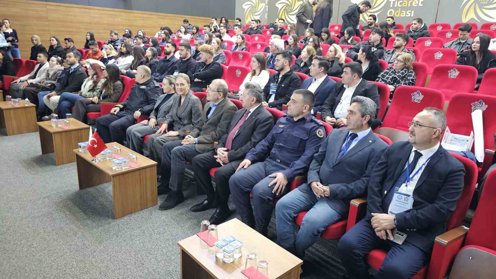 Nazilli’de ADÜ’lü öğrencilerin projeleri görücüye çıktı
