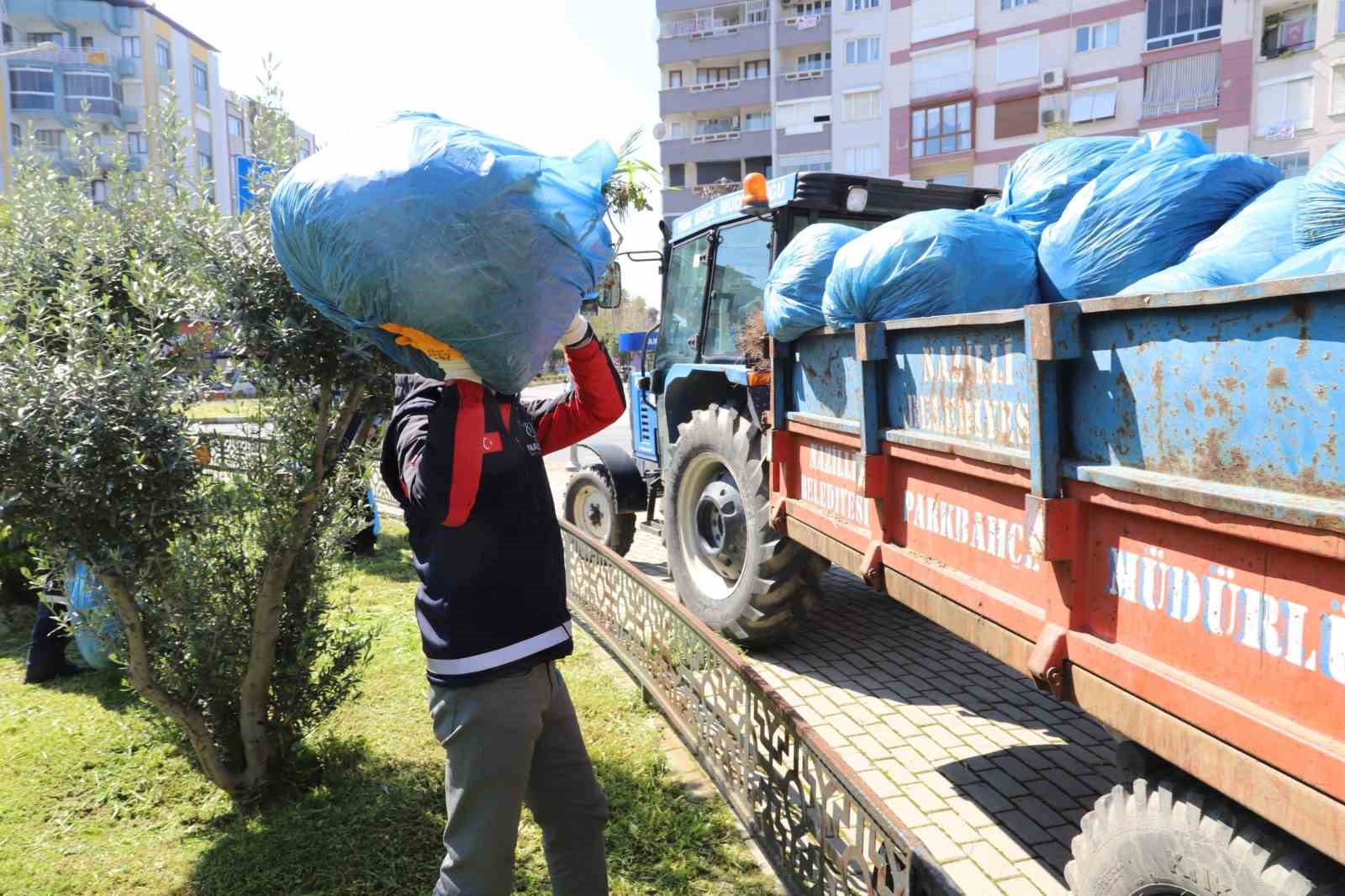 Nazilli’de çevre düzenleme çalışmaları devam ediyor
