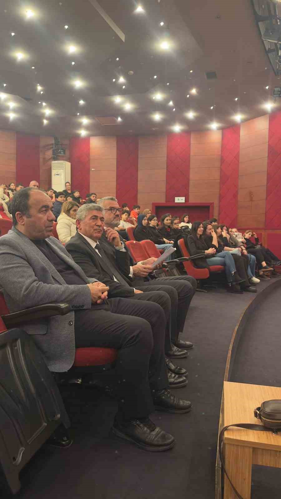 Nazilli’de ’Genç Yaşta Finansal Okuryazarlık’ söyleşisi gerçekleştirildi
