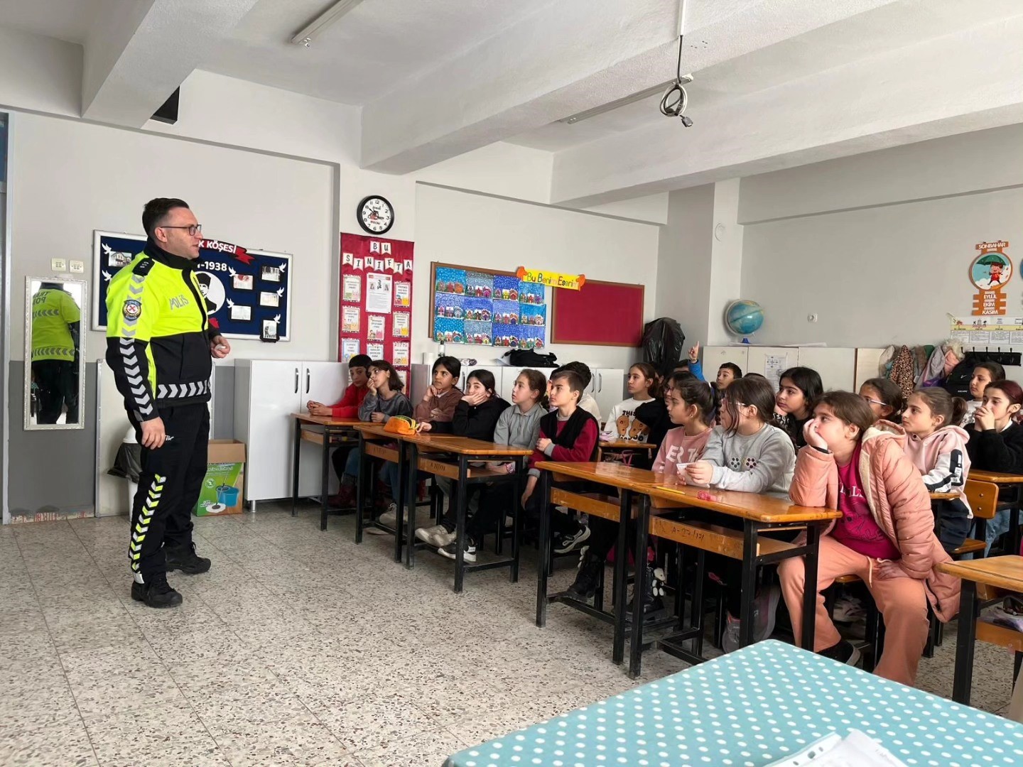 Nazilli’de öğrencilere güvenli trafik eğitimi
