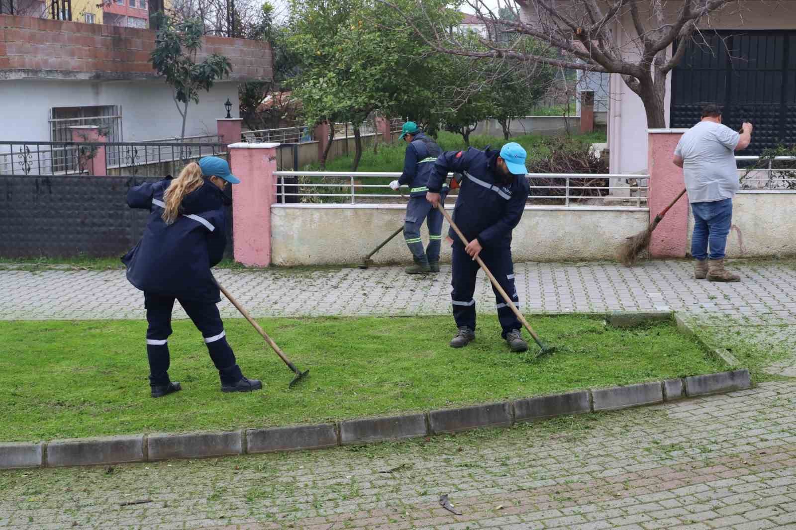Nazilli’de parklar bahara hazırlanıyor
