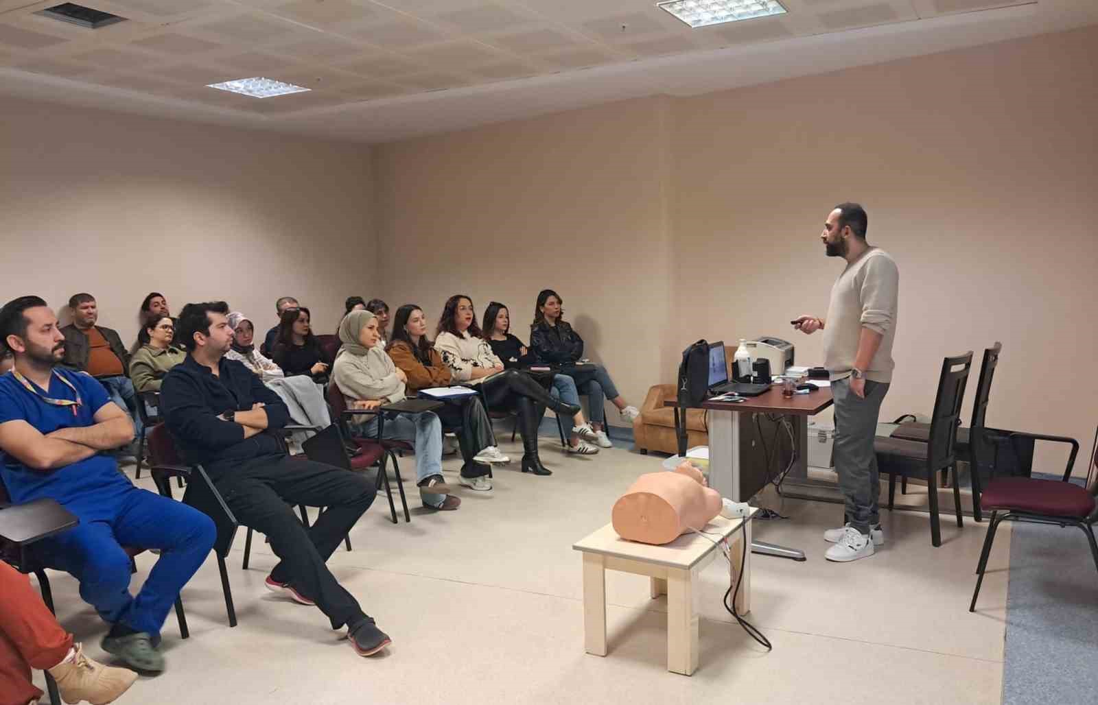 Nazilli’de sağlık personeline "Yaşam Desteği ve Triyaj" eğitimi
