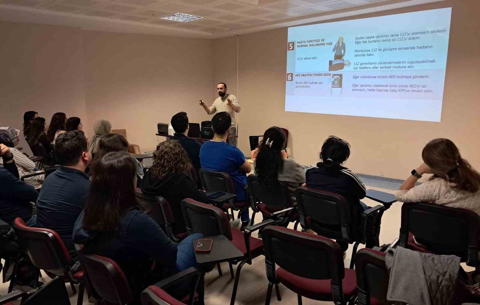 Nazilli’de sağlık personeline "Yaşam Desteği ve Triyaj" eğitimi
