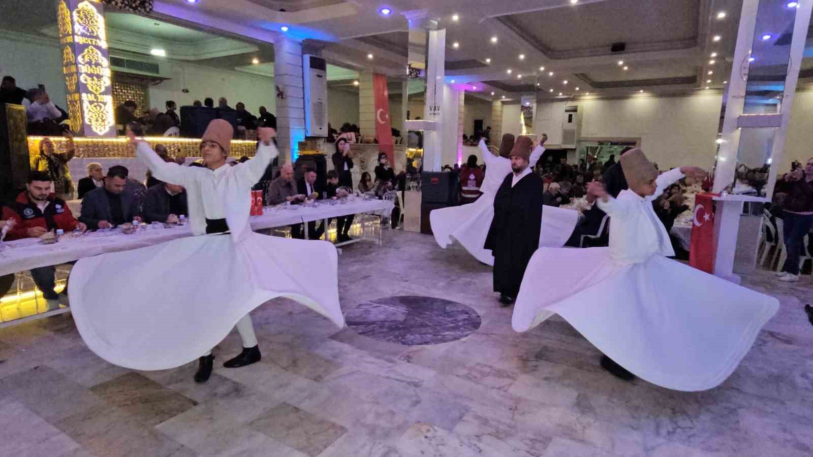 Nazilli’de vatandaşlar Vakıflar Müdürlüğü’nün iftarında buluşuyor
