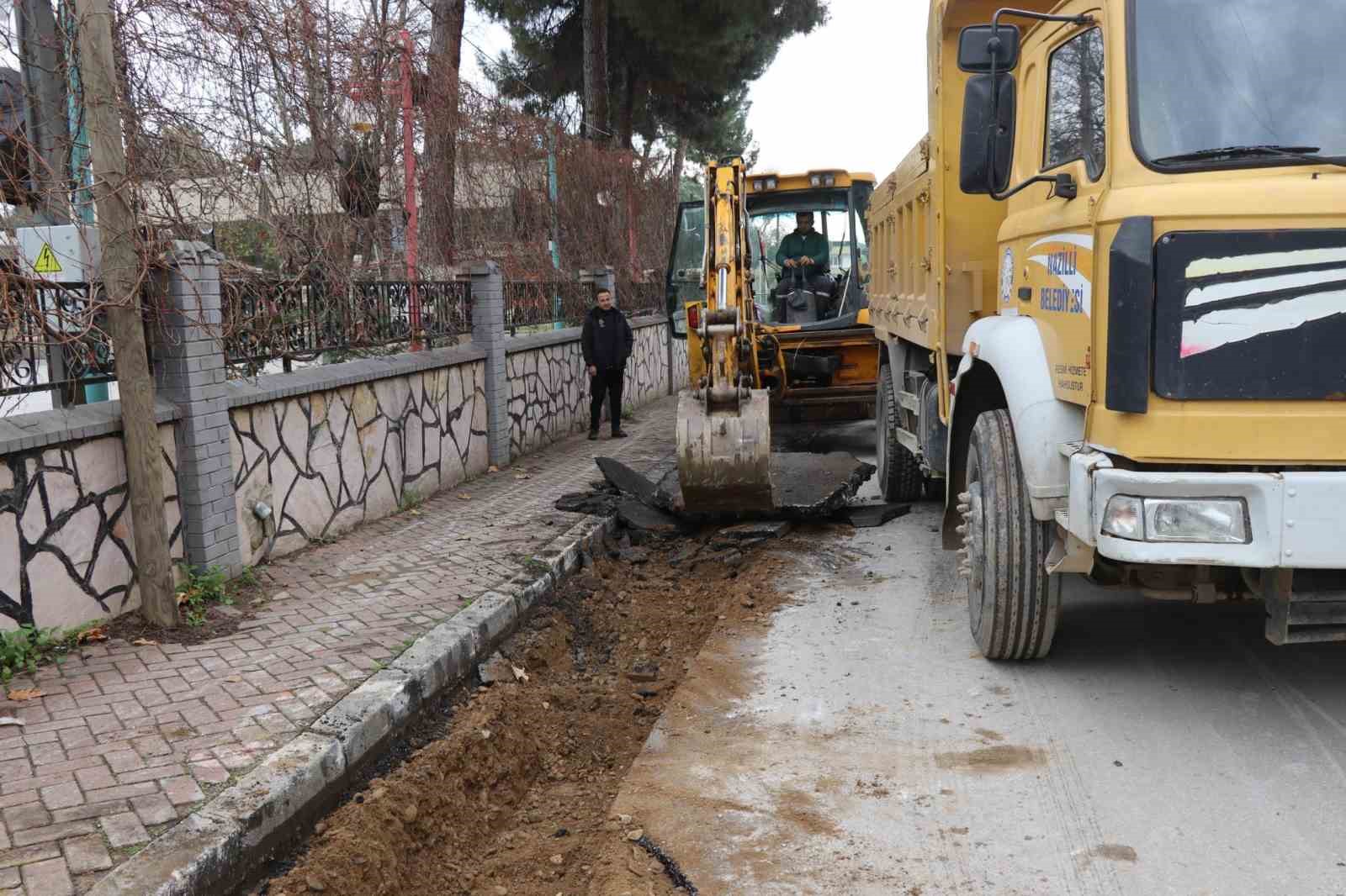 Nazilli’de yarım asırlık içme suyu hatları yenileniyor
