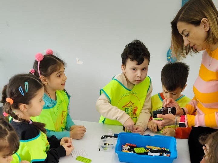 Nazillili minikler matematik evi ile tanıştı
