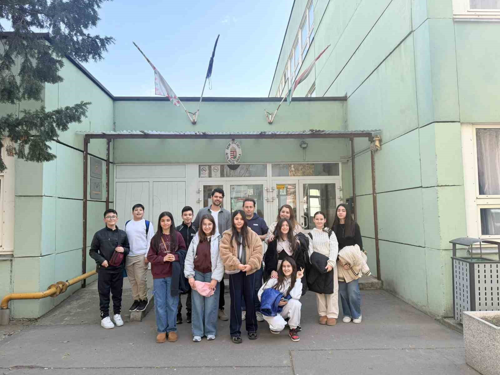 Nazillili öğrenciler projelerini bu kez Budapeşte’de yürüttü
