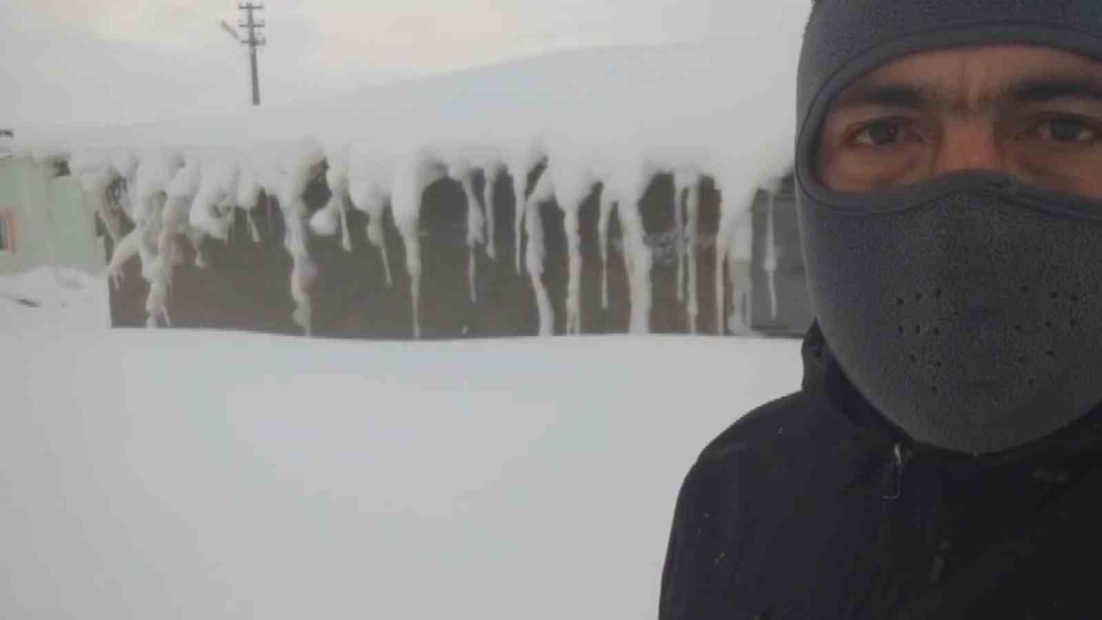 Ne Kamçatka, ne Alaska: Sivas’ta bina boyu kar yağdı
