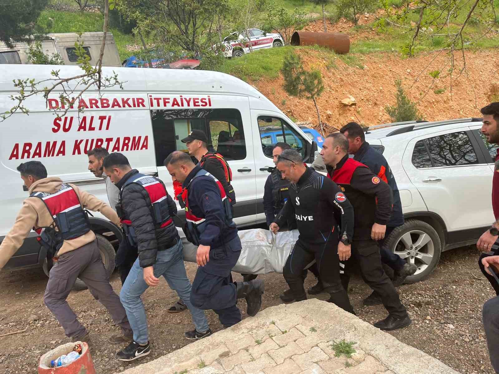 Nehre düşen şahsın cansız bedenine ulaşıldı
