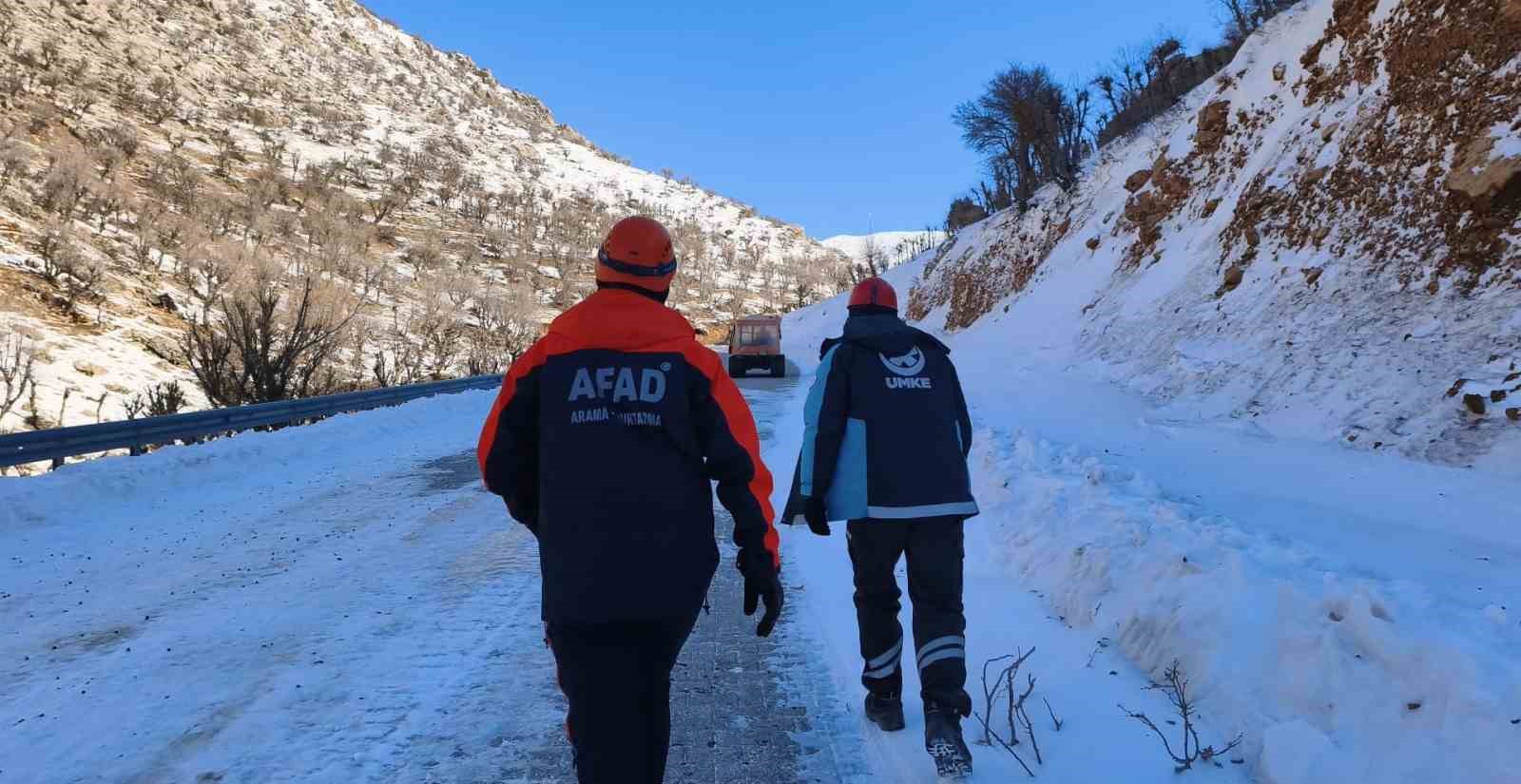 Nemrut Dağı eteklerinde hasta kurtarma operasyonu
