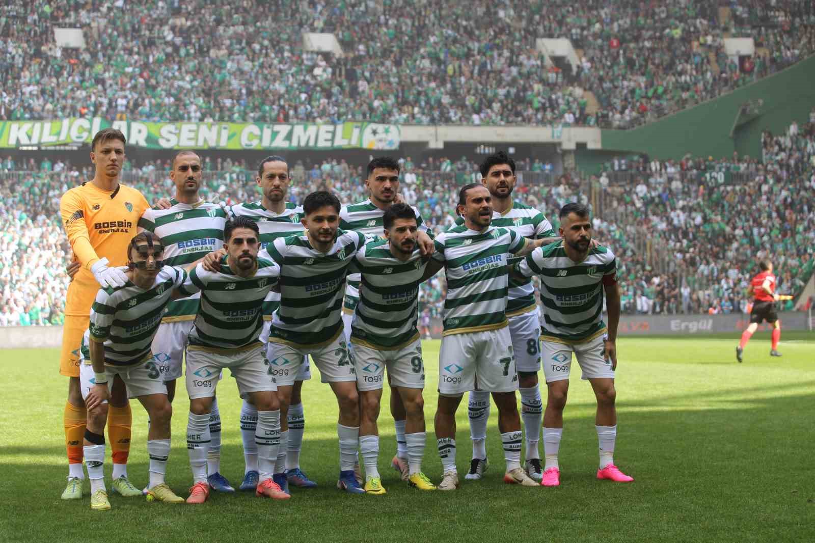 Nesine 2. Lig: Bursaspor: 1 - Somaspor: 0 (İlk yarı)
