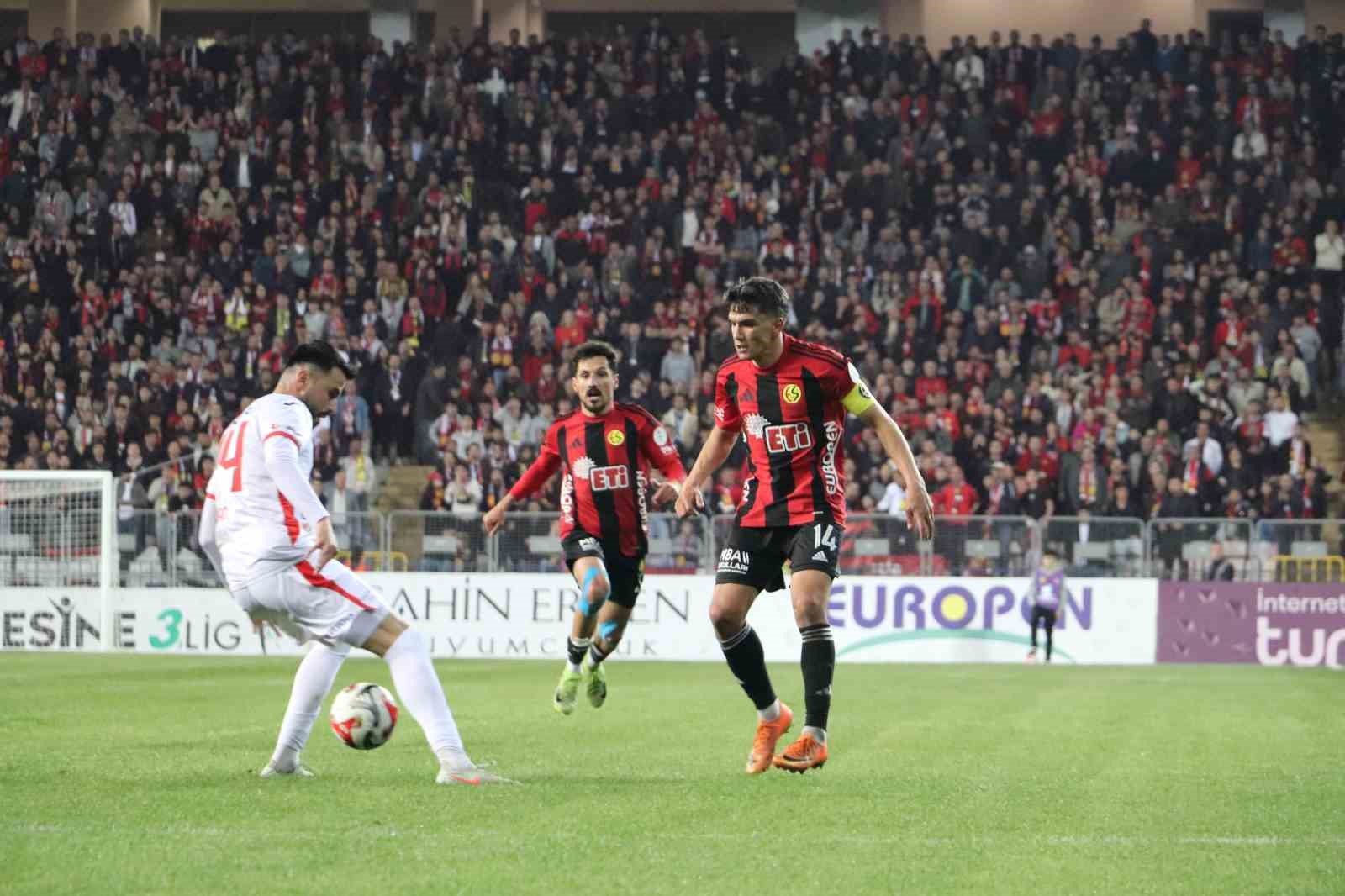 Nesine 3. Lig: Eskişehirspor: 3 - Balıkesirspor: 0
