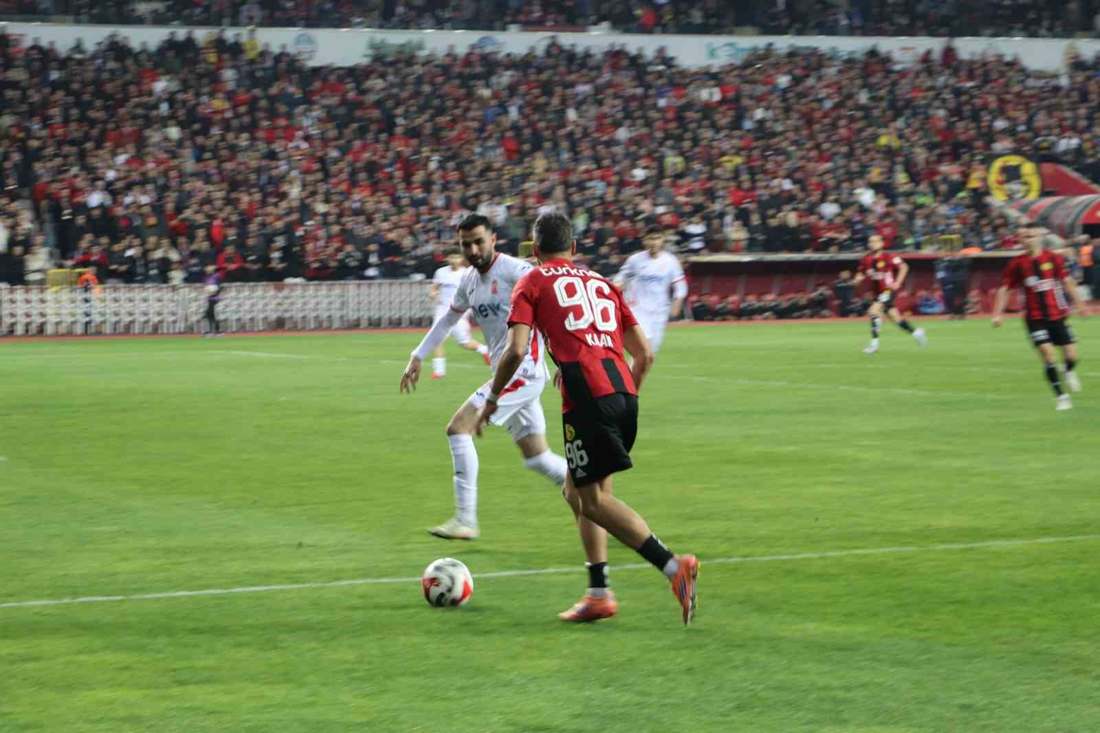 Nesine 3. Lig: Eskişehirspor: 3 - Balıkesirspor: 0
