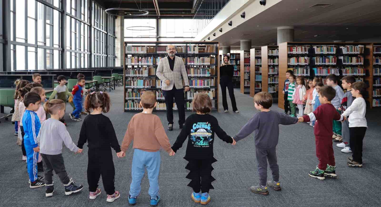 NEÜ Ahmet Keleşoğlu Kütüphanesi kapılarını geleceğin okurlarına açtı
