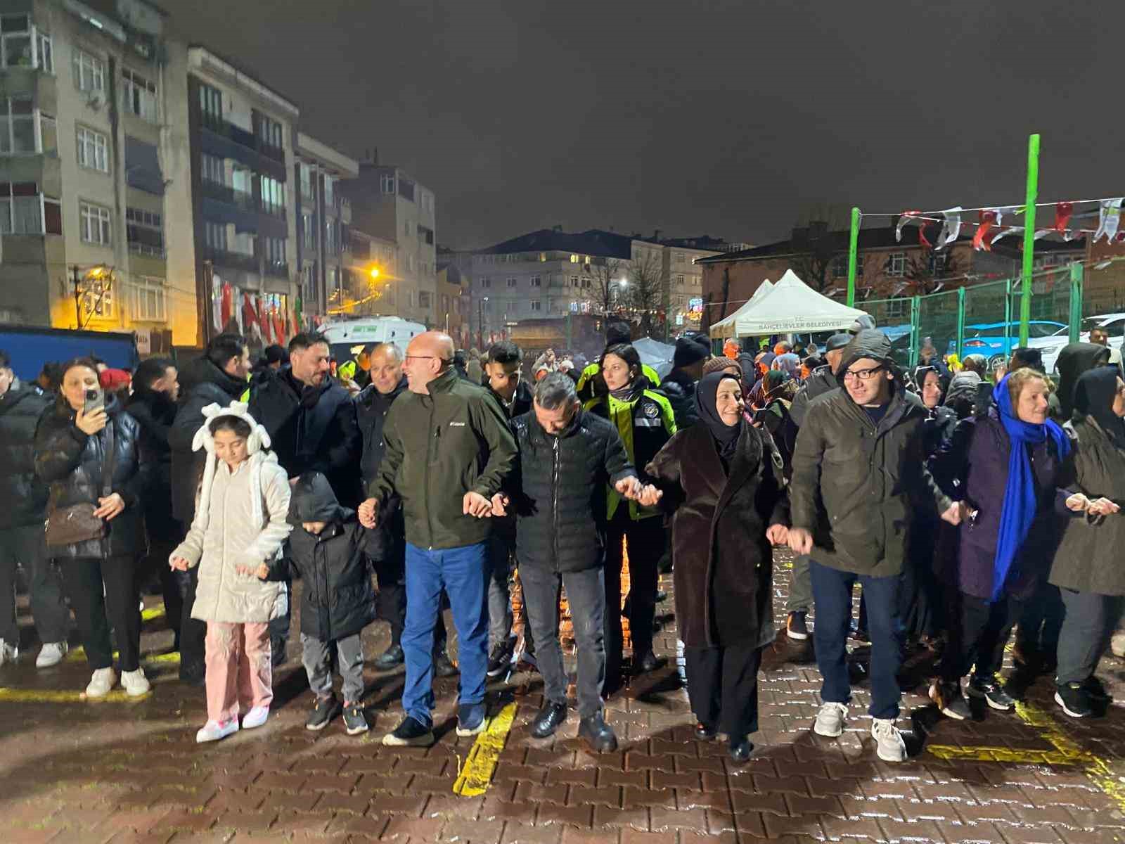 Nevruz Bayramı Bahçelievler’de coşkuyla kutlandı
Nevruz Bayramı Bahçelievler’de coşkuyla kutlandı