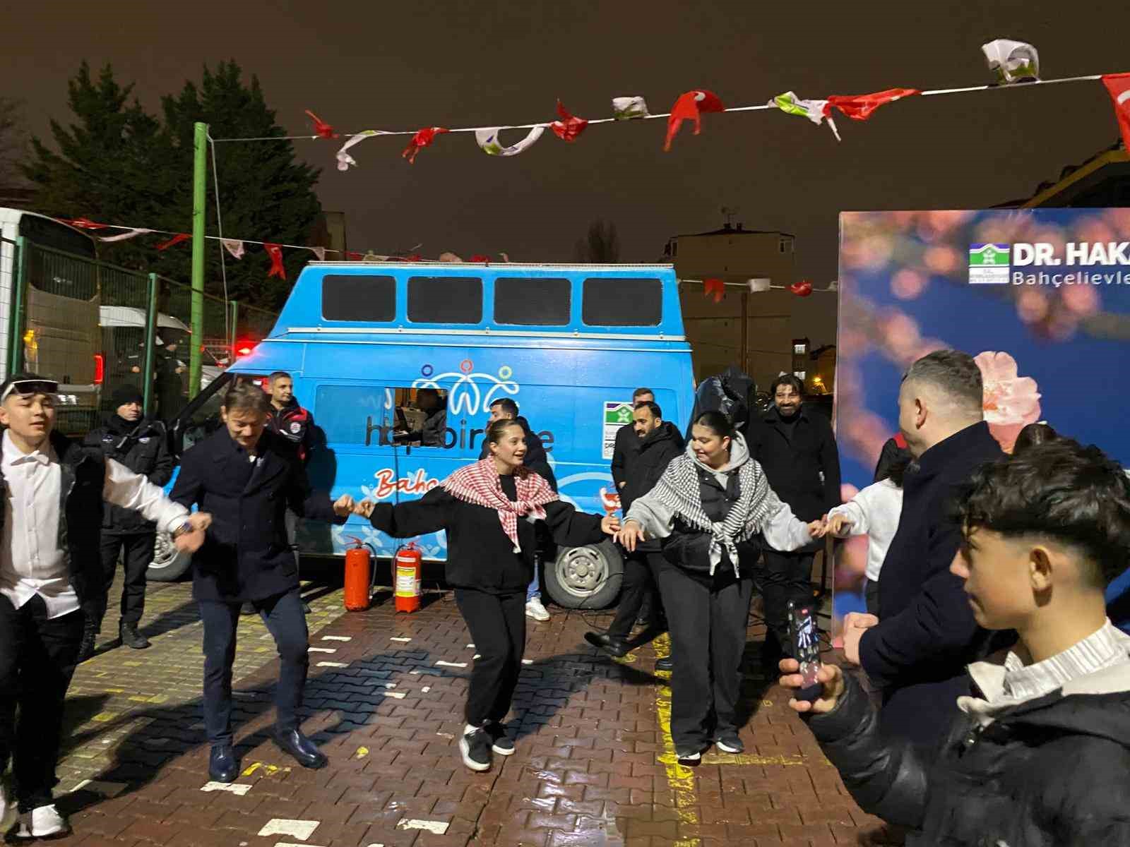 Nevruz Bayramı Bahçelievler’de coşkuyla kutlandı
Nevruz Bayramı Bahçelievler’de coşkuyla kutlandı