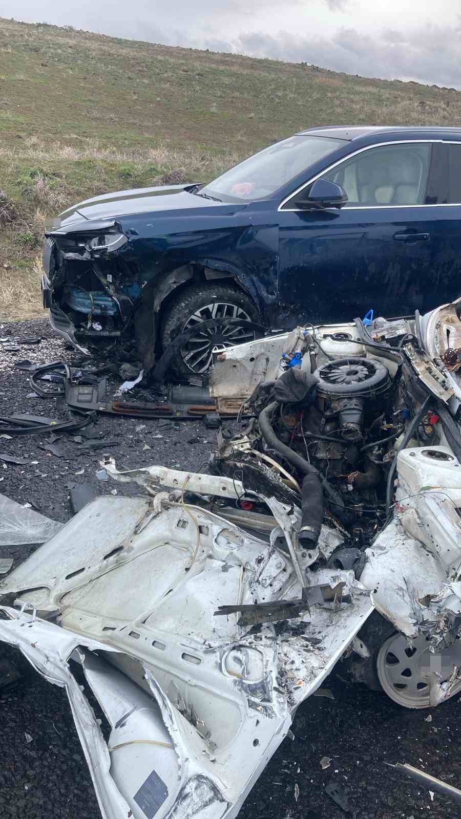 Nevşehir’de iki otomobil çarpıştı: 1 ölü, 2 yaralı
