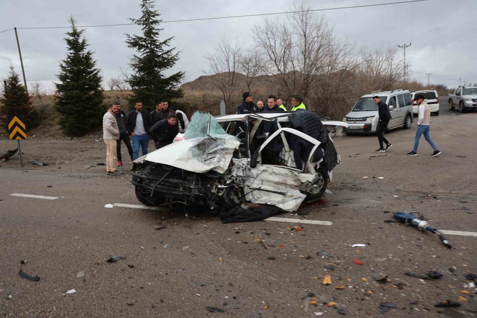 Nevşehir’de zincirleme trafik kazası: 2 ölü, 7 yaralı
