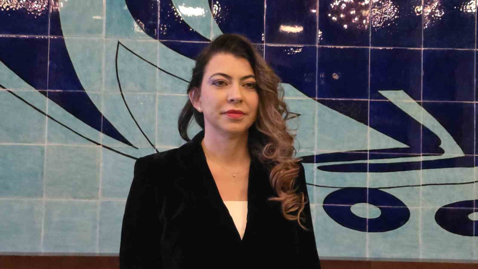 Nida Olçar: "Çiniciler Çarşısı’nın ikiye bölünmesi Kütahya çiniciliğine zarar verir"
